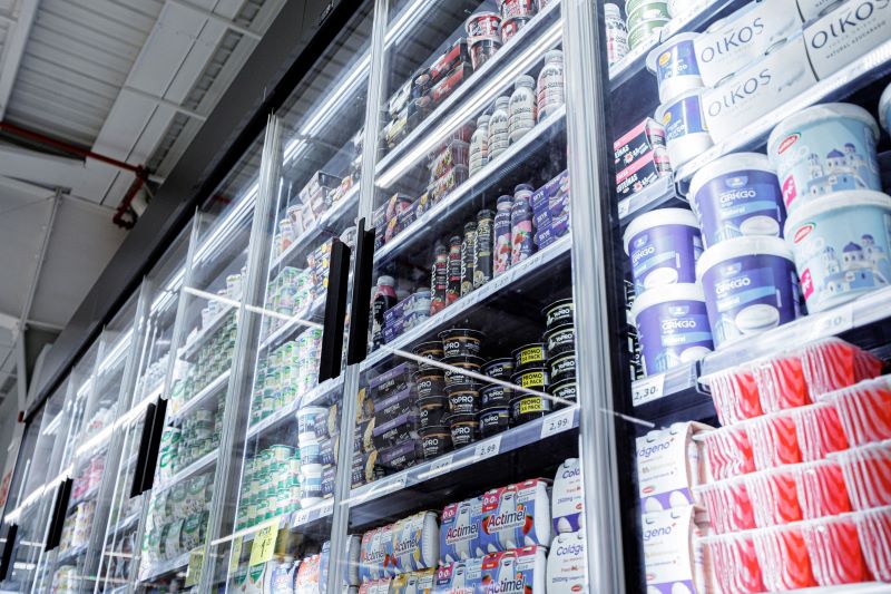 usi pentru vitrine frigorifice si congelare